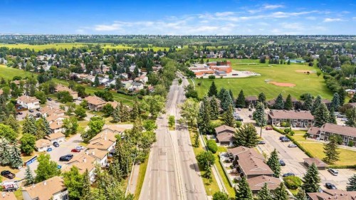 14-14736 Deerfield Drive Se, Calgary, AB - Outdoor With View