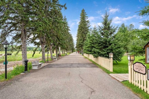 14-14736 Deerfield Drive Se, Calgary, AB - Outdoor