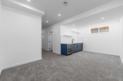 421 Hendon Drive Nw, Calgary, AB - Indoor Photo Showing Other Room