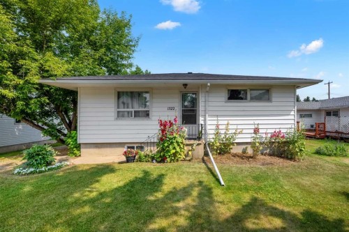 1522 20 Avenue, Didsbury, AB - Outdoor