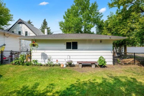 1522 20 Avenue, Didsbury, AB - Outdoor