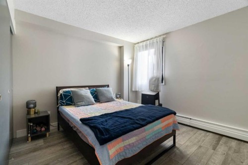 412-111 14 Avenue Se, Calgary, AB - Indoor Photo Showing Bedroom