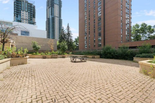 412-111 14 Avenue Se, Calgary, AB - Outdoor With Facade