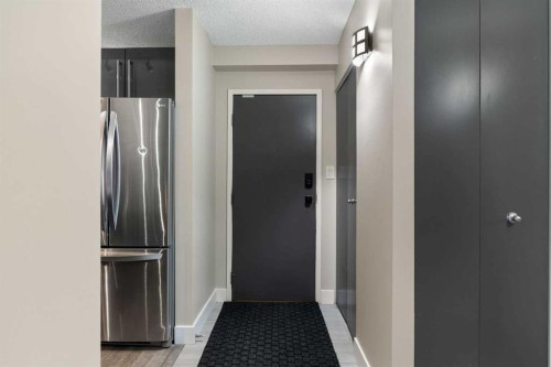 412-111 14 Avenue Se, Calgary, AB - Indoor Photo Showing Other Room