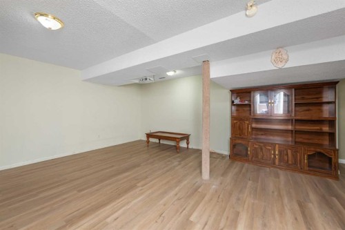 98 Del Ray Road Ne, Calgary, AB - Indoor