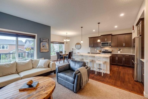 150 Fireside Bend, Cochrane, AB - Indoor Photo Showing Other Room