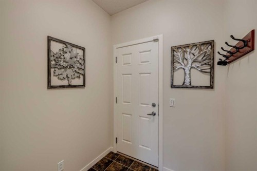 150 Fireside Bend, Cochrane, AB - Indoor Photo Showing Other Room