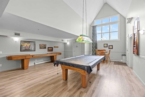 225-15 Everstone Drive Sw, Calgary, AB - Indoor Photo Showing Other Room