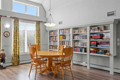 225-15 Everstone Drive Sw, Calgary, AB - Indoor Photo Showing Office