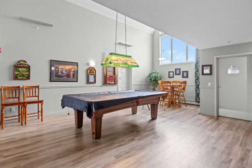 225-15 Everstone Drive Sw, Calgary, AB - Indoor Photo Showing Other Room