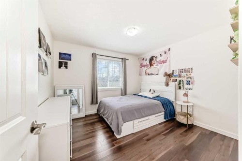 169 Aspenshire Drive Sw, Calgary, AB - Indoor Photo Showing Bedroom
