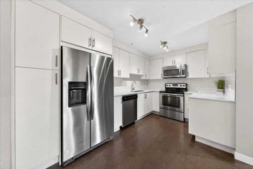 3306-302 Skyview Ranch Drive Ne, Calgary, AB - Indoor Photo Showing Kitchen With Stainless Steel Kitchen