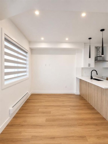 810-200 Belvedere Boulevard Se, Calgary, AB - Indoor Photo Showing Other Room