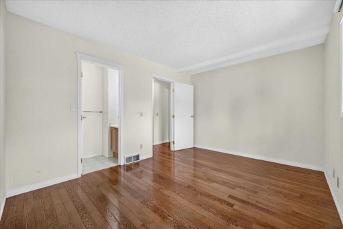 67 Rivercrest Circle Se, Calgary, AB - Indoor Photo Showing Other Room