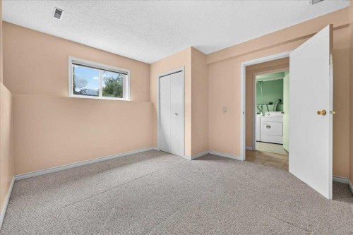 67 Rivercrest Circle Se, Calgary, AB - Indoor Photo Showing Other Room