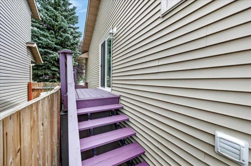 67 Rivercrest Circle Se, Calgary, AB - Outdoor