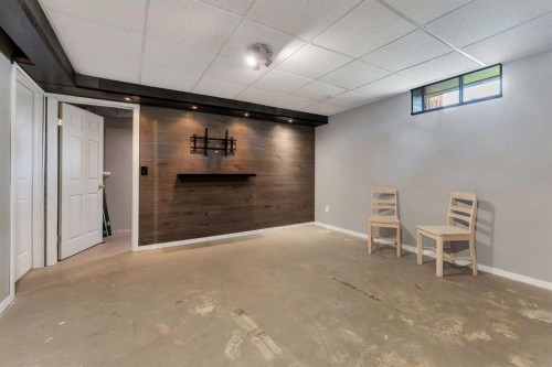 6-156 Canoe Drive Sw, Airdrie, AB - Indoor