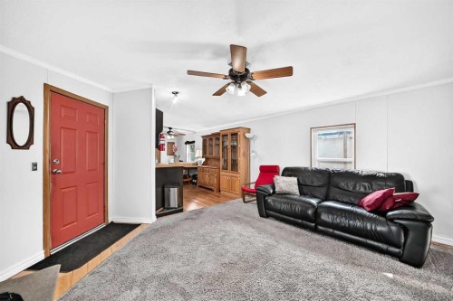 380-3223 83 Street Nw, Calgary, AB 