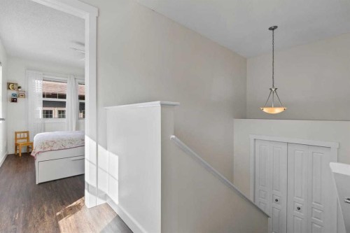 56-28 Heritage Drive, Cochrane, AB - Indoor