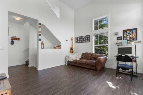 56-28 Heritage Drive, Cochrane, AB - Indoor