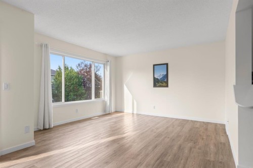 790 River Heights Crescent, Cochrane, AB - Indoor