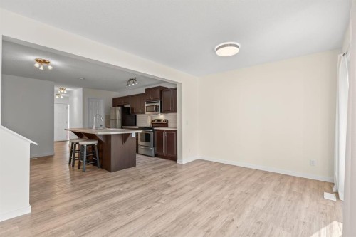 790 River Heights Crescent, Cochrane, AB - Indoor Photo Showing Kitchen