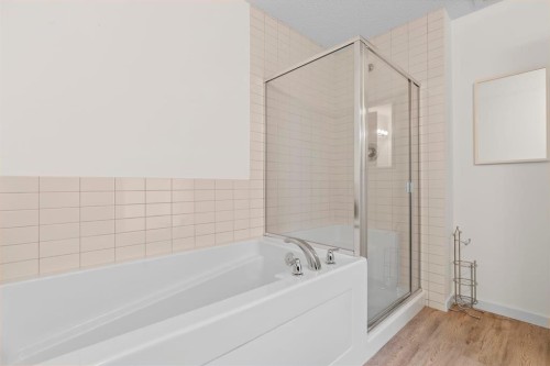 790 River Heights Crescent, Cochrane, AB - Indoor Photo Showing Bathroom