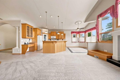 16 Arbour Estates View Nw, Calgary, AB - Indoor Photo Showing Kitchen