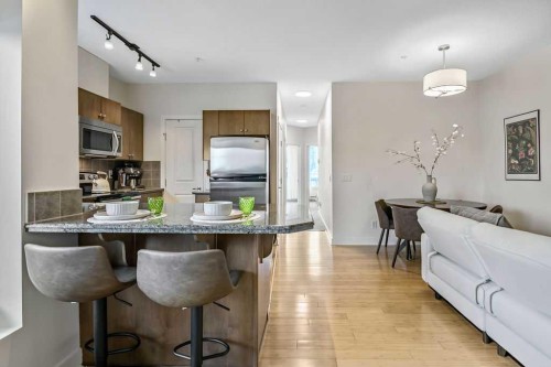 507-328 21 Avenue Sw, Calgary, AB - Indoor Photo Showing Other Room