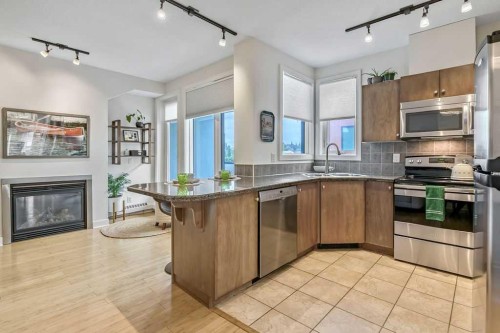 507-328 21 Avenue Sw, Calgary, AB - Indoor Photo Showing Kitchen With Stainless Steel Kitchen