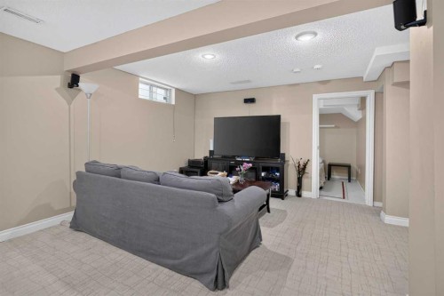 80 Hawkhill Way Nw, Calgary, AB - Indoor