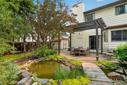 80 Hawkhill Way Nw, Calgary, AB - Outdoor