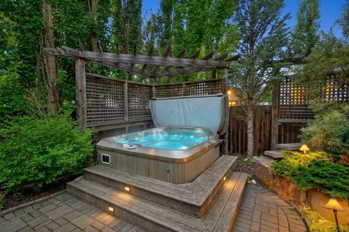 80 Hawkhill Way Nw, Calgary, AB - Outdoor With Deck Patio Veranda