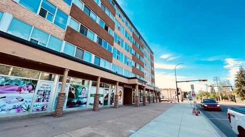 405-4820 47 Avenue, Red Deer, AB - Outdoor