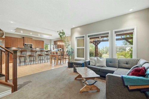 68 Drake Landing Way, Okotoks, AB - Indoor Photo Showing Living Room