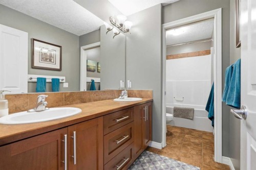 68 Drake Landing Way, Okotoks, AB - Indoor Photo Showing Bathroom