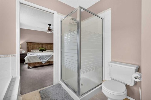 261 Panamount Hill Nw, Calgary, AB - Indoor Photo Showing Bathroom