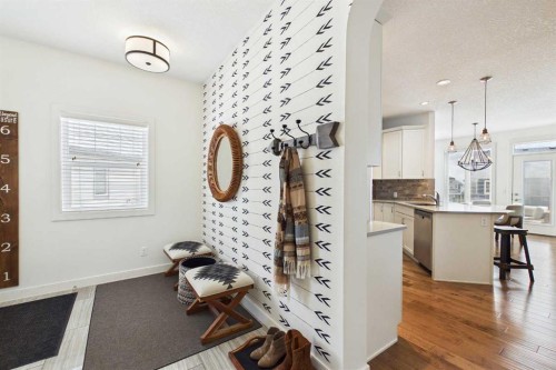 25 Evansglen Mews Nw, Calgary, AB - Indoor