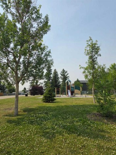 335 Covington Bay Ne, Calgary, AB - Outdoor