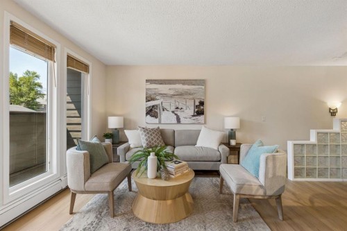 7-515 18 Avenue Sw, Calgary, AB - Indoor Photo Showing Living Room