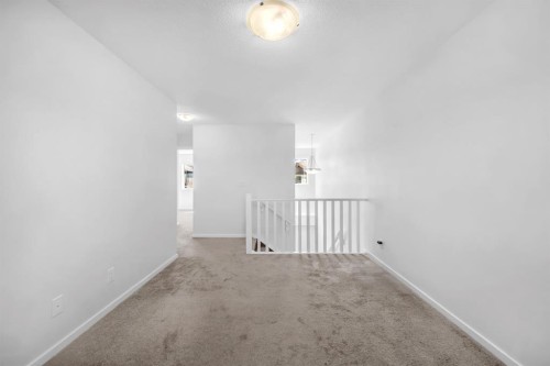 641 Southwinds Close Sw, Airdrie, AB - Indoor Photo Showing Other Room