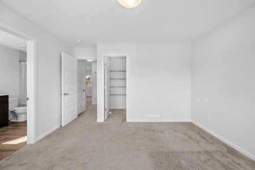 641 Southwinds Close Sw, Airdrie, AB - Indoor Photo Showing Other Room