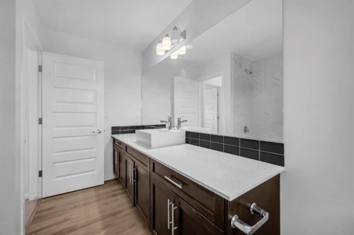 641 Southwinds Close Sw, Airdrie, AB - Indoor Photo Showing Bathroom