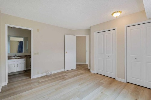 1111 Berkley Drive Nw, Calgary, AB - Indoor