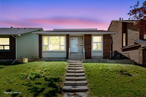 1111 Berkley Drive Nw, Calgary, AB - Outdoor