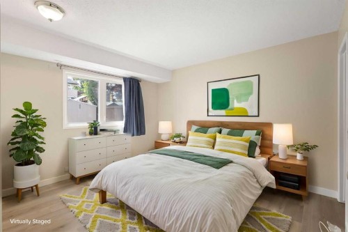 1111 Berkley Drive Nw, Calgary, AB - Indoor Photo Showing Bedroom