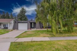 5655 Dalhousie Drive NW Calgary, AB T3A 1Y5