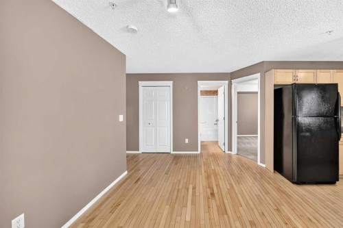 3109-70 Panamount Drive Nw, Calgary, AB - Indoor
