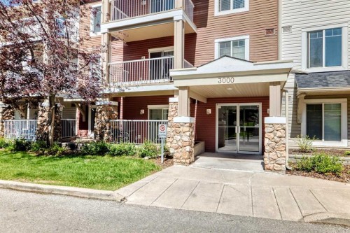 3109-70 Panamount Drive Nw, Calgary, AB - Outdoor