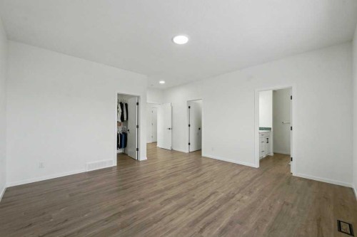 3034 Southwinds Place Sw, Airdrie, AB - Indoor Photo Showing Other Room